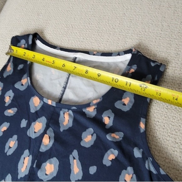 Wonderly Studio Athletic Blue Leopard Print Bundle Long Tank Top and Leggings - Picture 4 of 11